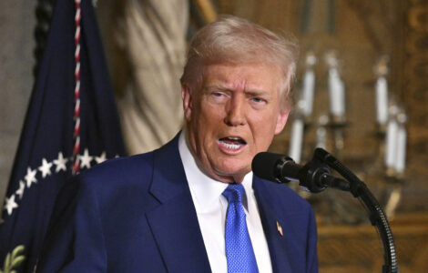 Trump signs order to study how to expand IVF and calls for 'radical transparency' from government